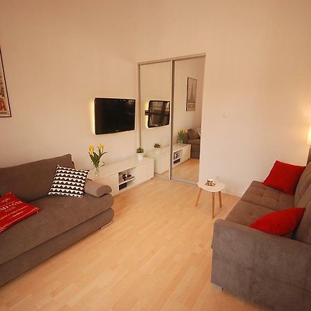 Nowy Apartament Wilcza Warszawa Eksteriør billede