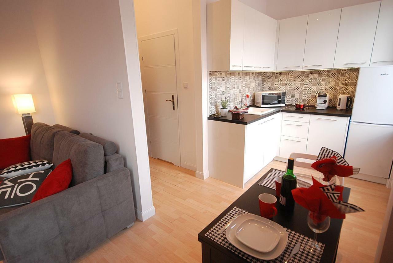 Nowy Apartament Wilcza Warszawa Eksteriør billede