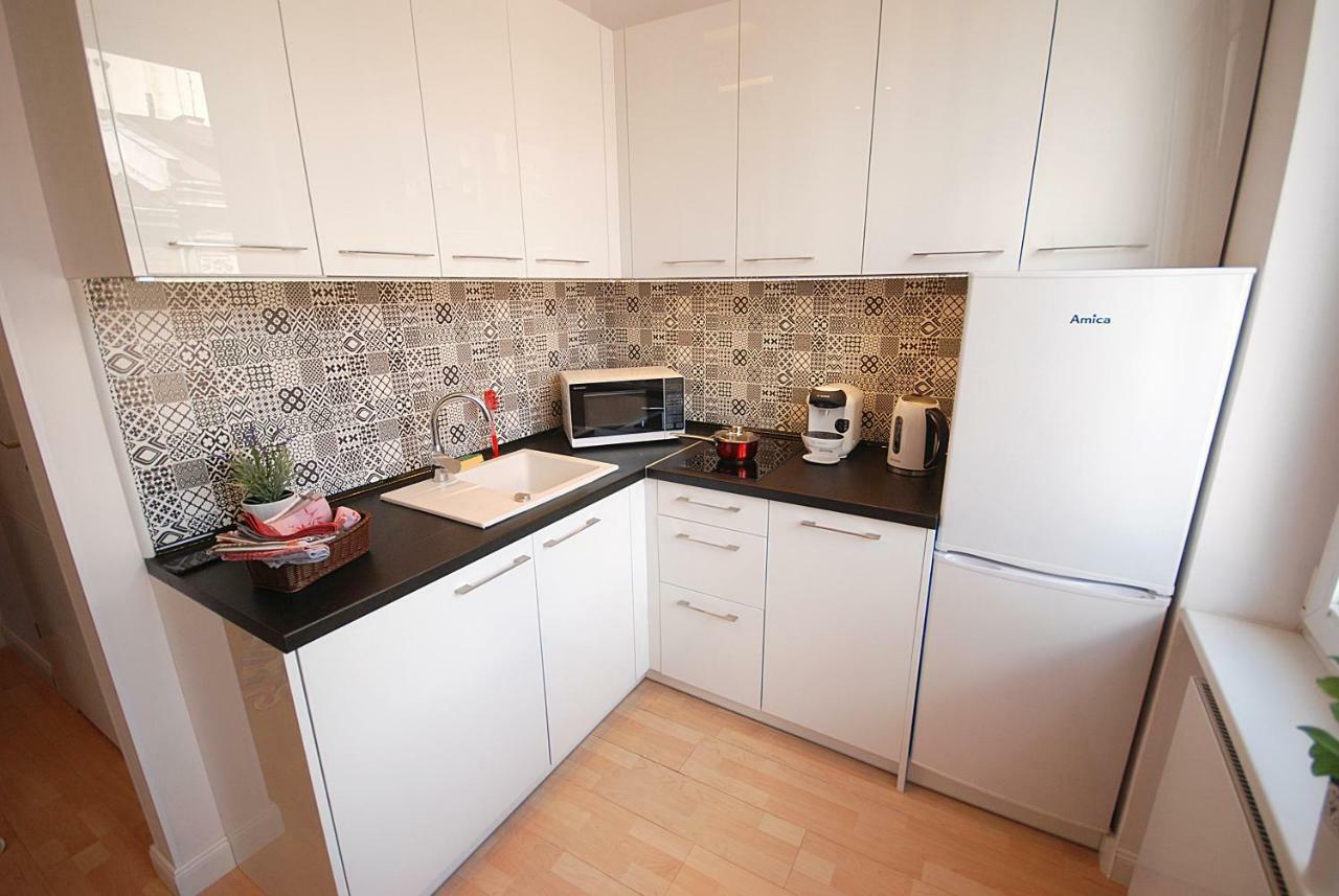 Nowy Apartament Wilcza Warszawa Eksteriør billede